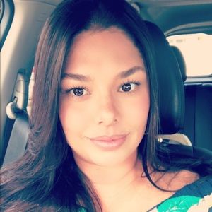 Meet your Posher, Daniella